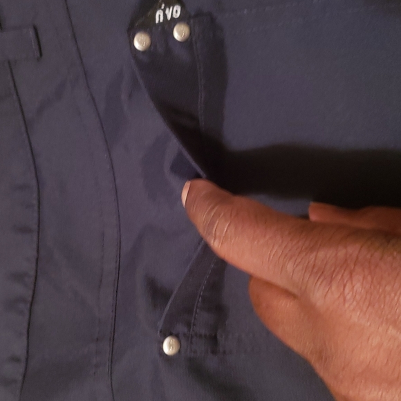 Nivo Women's Black Golf Shorts - Picture 9 of 14